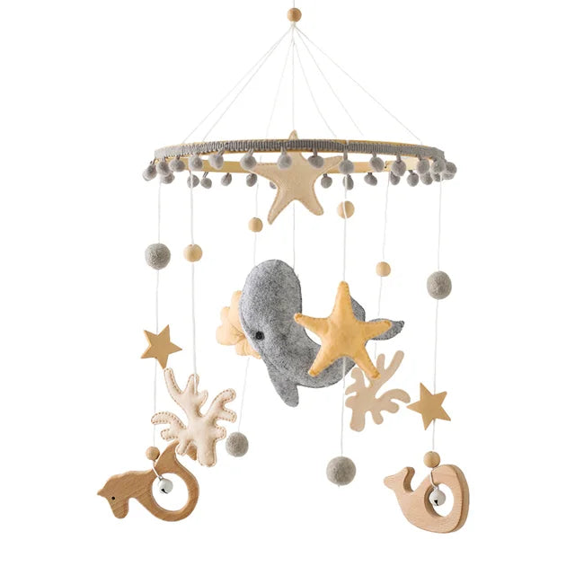 Crib Mobile Bed Bell Wooden Baby Rattles Soft Felt Cartoon Animal Bed Bell Newborn Music Box Hanging Toy Crib Bracket Baby Gifts