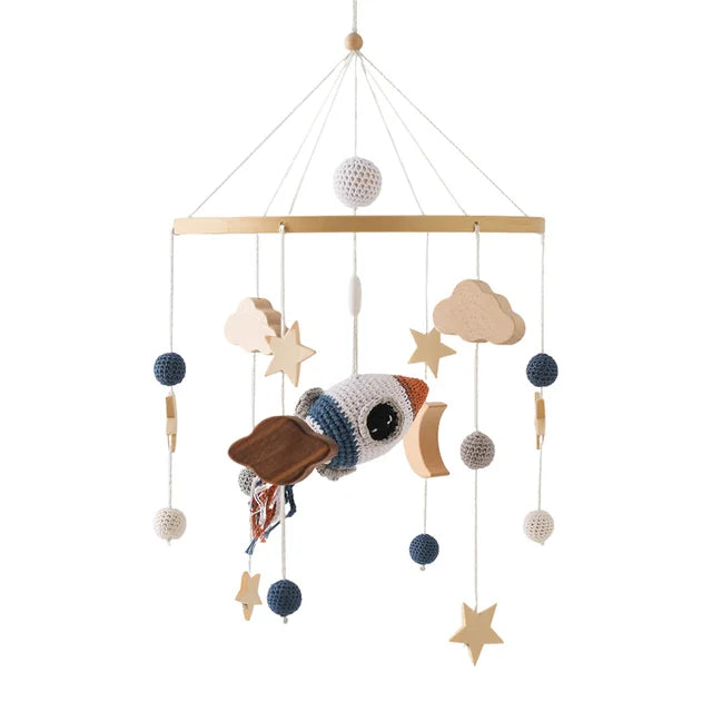 Crib Mobile Bed Bell Wooden Baby Rattles Soft Felt Cartoon Animal Bed Bell Newborn Music Box Hanging Toy Crib Bracket Baby Gifts